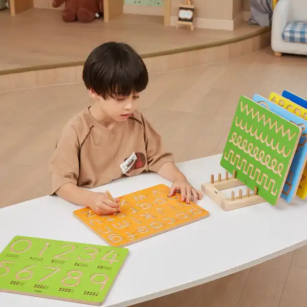 Деревянная доска для подготовки руки к письму