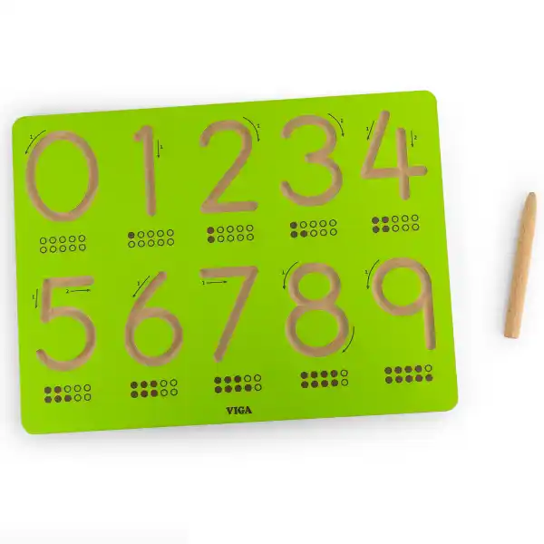 Деревянная доска с цифрами и деревянной ручкой