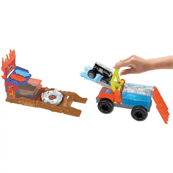 Hot Wheels Игровой набор с 5-Alarm Rescue серии "Monster Trucks Color Shifters"