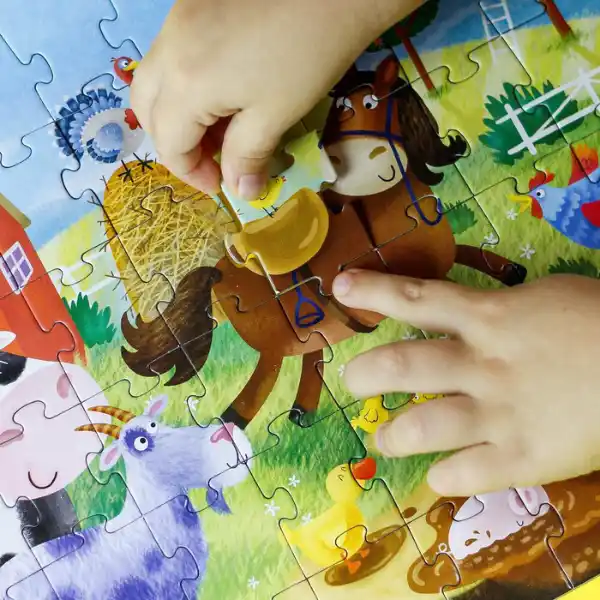 Puzzle „Aventurile în sat”, seria Animale, 60 elem.