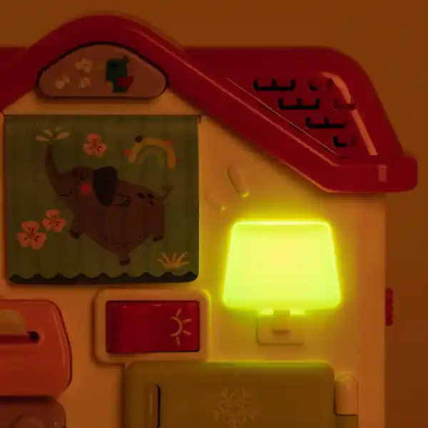 Интерактивная музыкальная игрушка "Домик" с музыкой, подсветкой и звуковыми эффектами