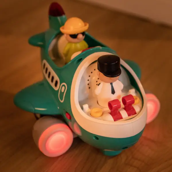 Avion cu telecomandă, cu efecte sonore și lumini