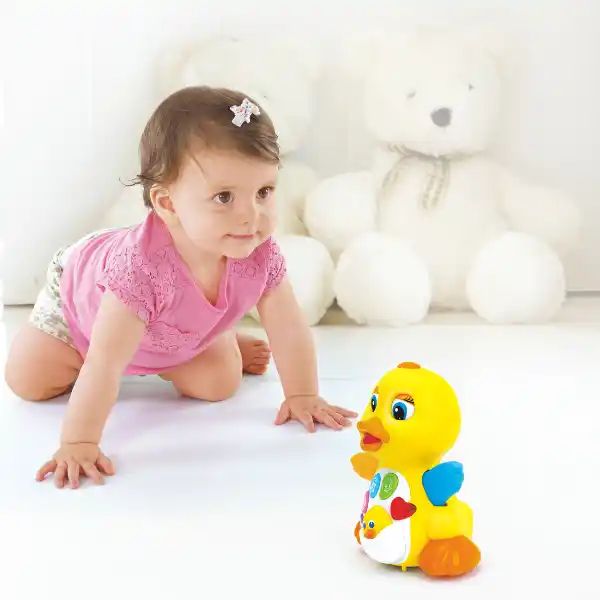 Интерактивная игрушка "Танцующая утка" с музыкой и светом