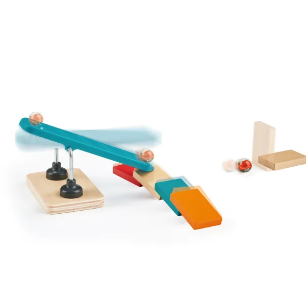 Domino „Fabrica de roboți”