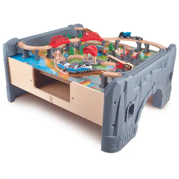 Деревянная железная дорога с локомотивом и аксессуарами, 70 элементов