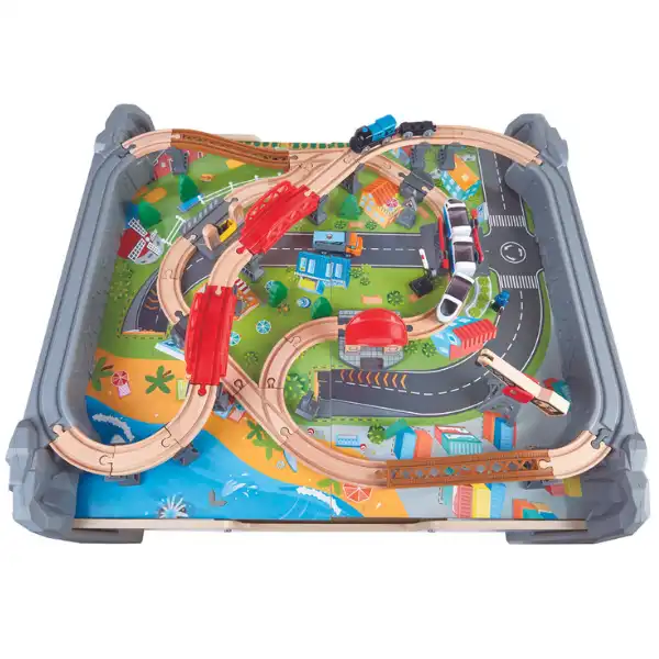 Деревянная железная дорога с локомотивом и аксессуарами, 70 элементов