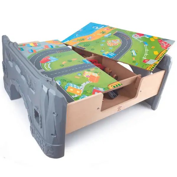 Деревянная железная дорога с локомотивом и аксессуарами, 70 элементов