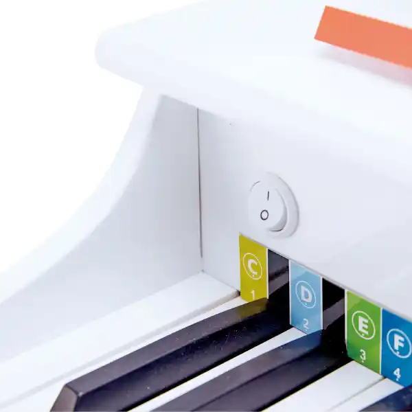 Музыкальный инструмент «Белое фортепиано со стульчиком»