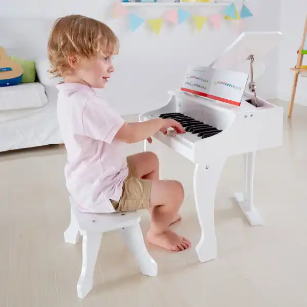 Музыкальный инструмент «Белое фортепиано со стульчиком»