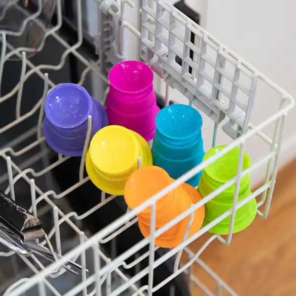 Fat Brain Игровой набор «Стаканчики с присосками»