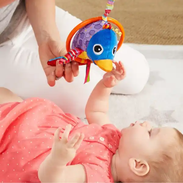 Развивающая мягкая игрушка со звенящими звуками «Дельфин Филип»