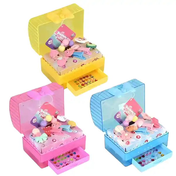 Сундук с удивительными украшениями для девочек