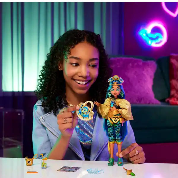 Set de joc Monster High „Cleo De Nile și Monster Fest”, cu accesorii