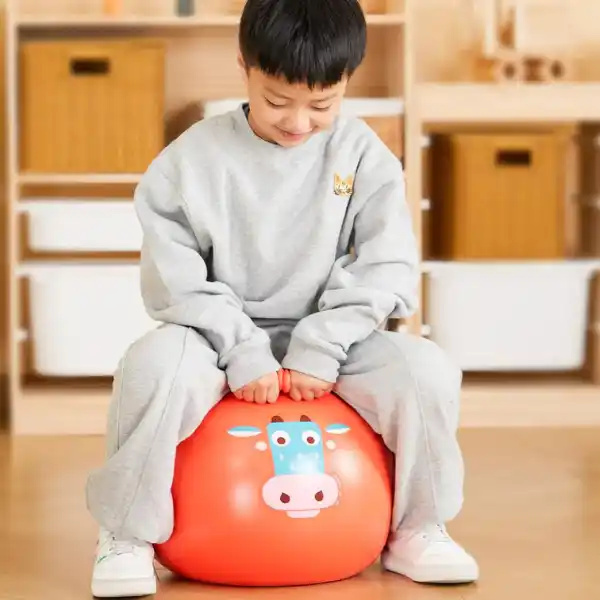 Сенсорный мяч для прыжков с насосом «Корова Му-му»