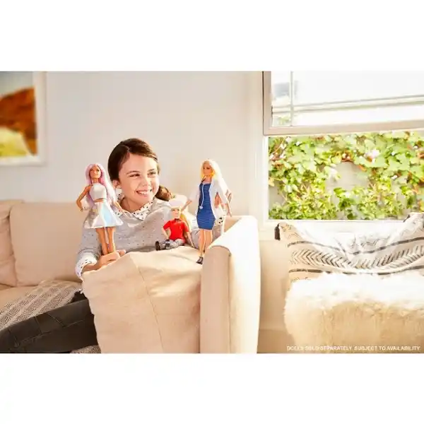 Papusa Barbie "Pot sa fiu" as. (8)