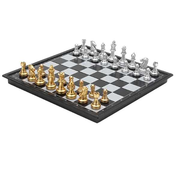 Joc de masă „Șah magnetic cu design auriu și argintiu”