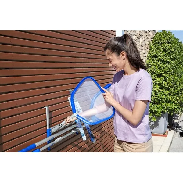 Set pentru mentinerea accesoriilor de curatire a piscinelor