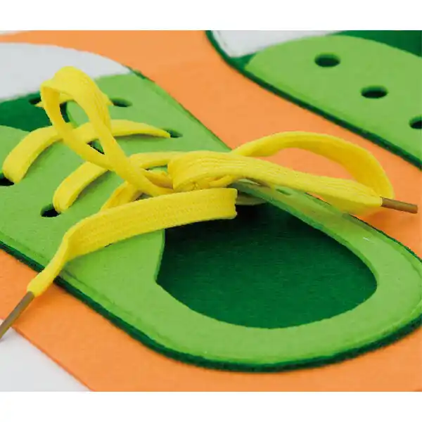 Бизиборд (настенный) “Одень и застегни”