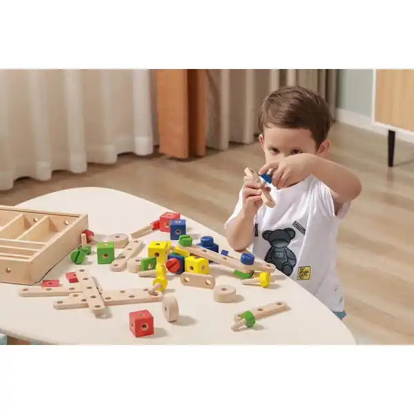 Constructor din lemn cu 53 elem.