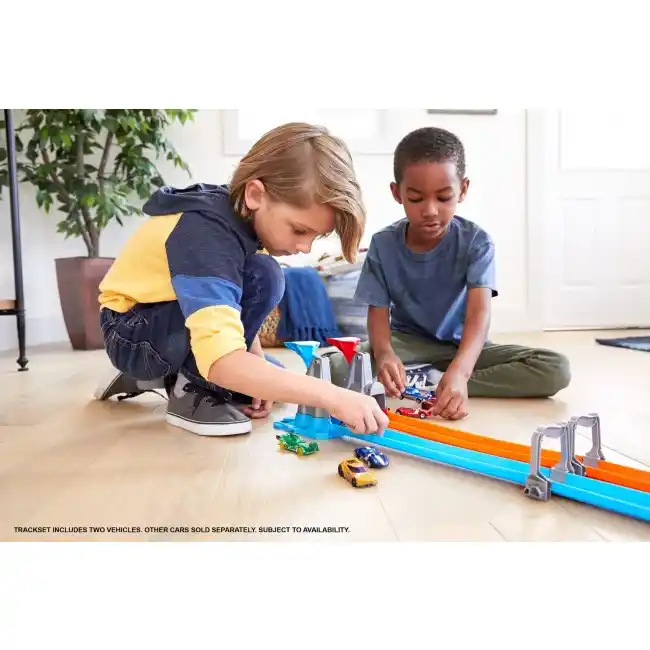 Hot Wheels Портативный трек “Двойная петля”