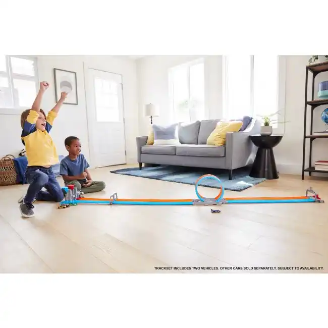 Hot Wheels Портативный трек “Двойная петля”