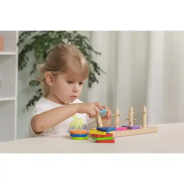 Joc enigmă  „Figuri geometrice” 12 elem.