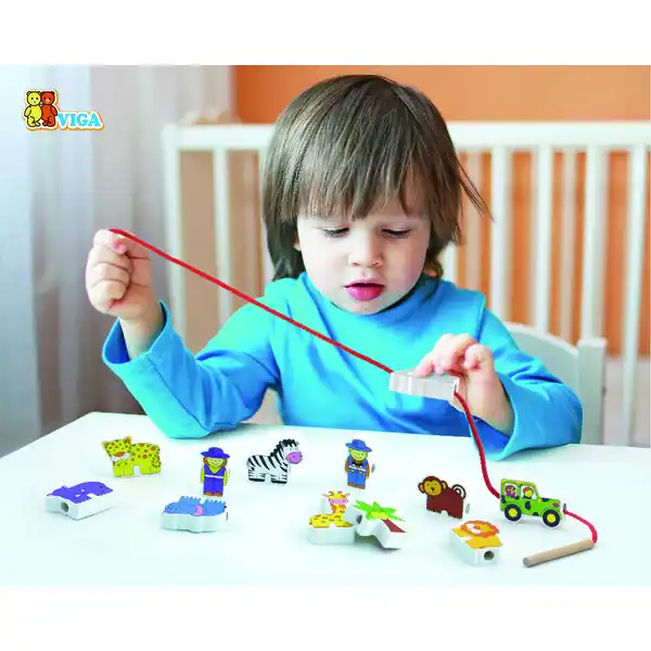 Развивающая игра со шнурком "Ферма"