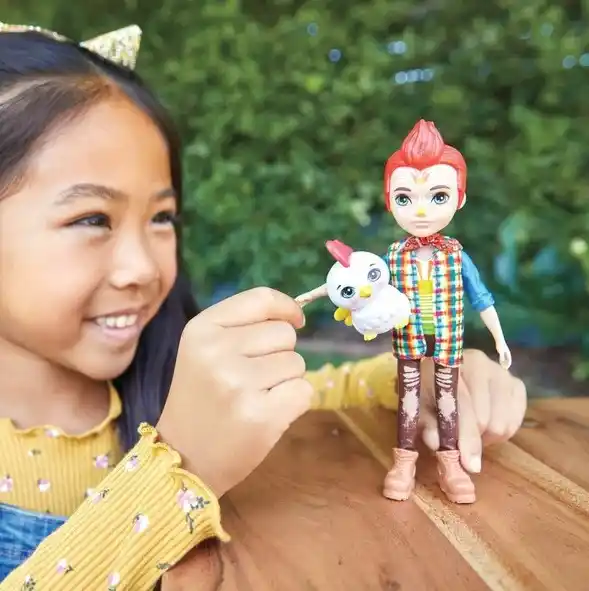 Papusa Enchantimals „Redward Rooster & Cluck”