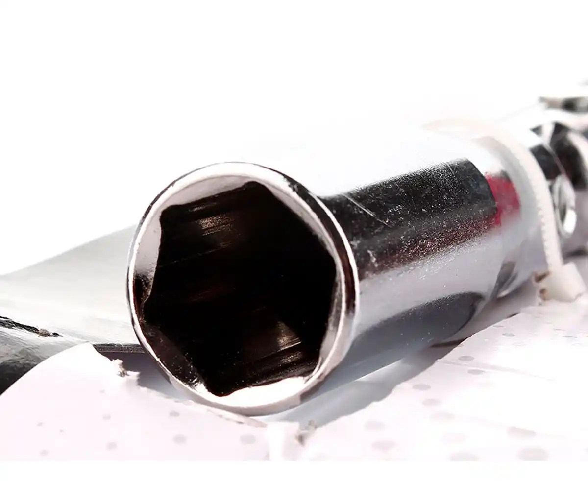 Ключ свечной 16 CarLife WR121