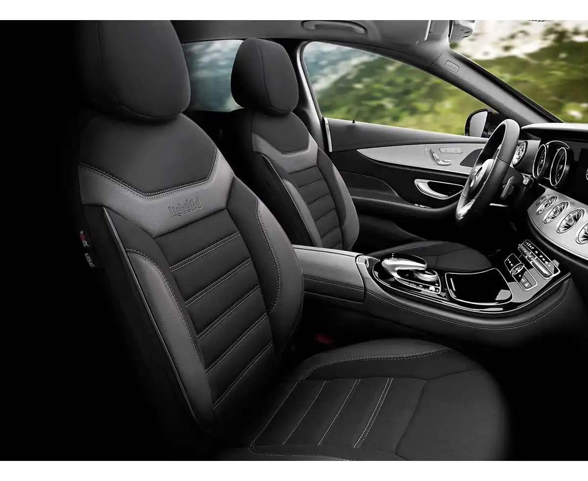 Чехлы на сиденья OTOM INDIVIDUAL 2+1 черные IND202