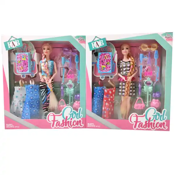 Кукла с аксессуарами