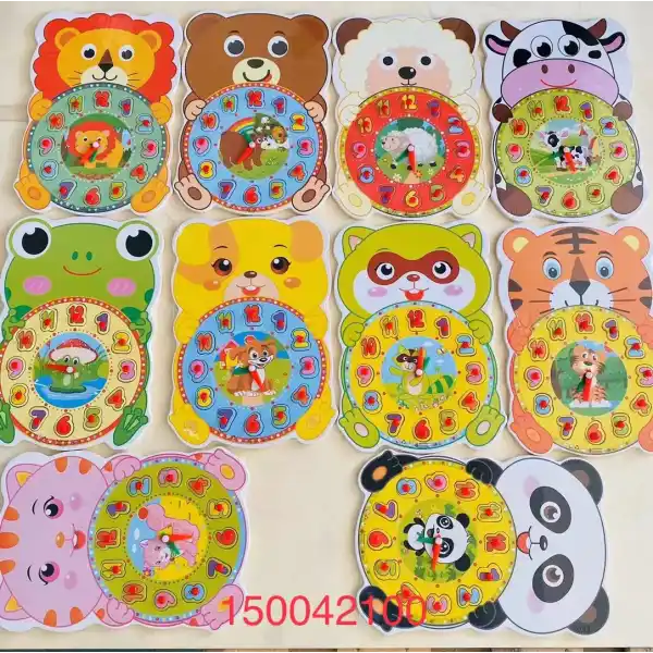 Деревянные часы в ассортименте