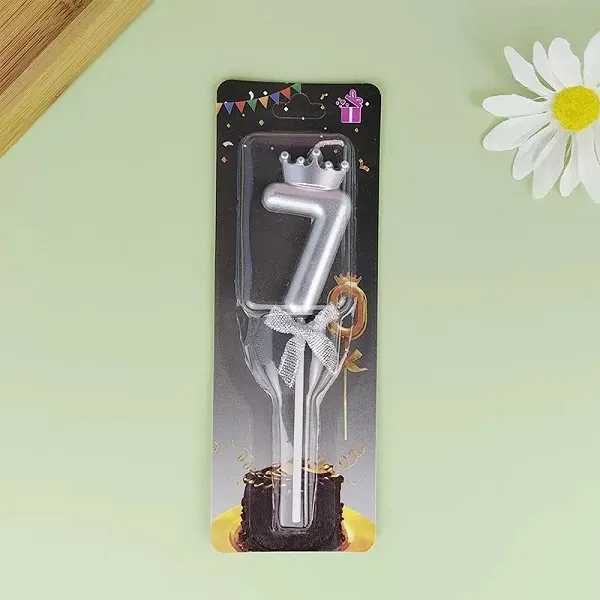 Cumpara  Totul pentru party - Серебряная свеча цифра 7..