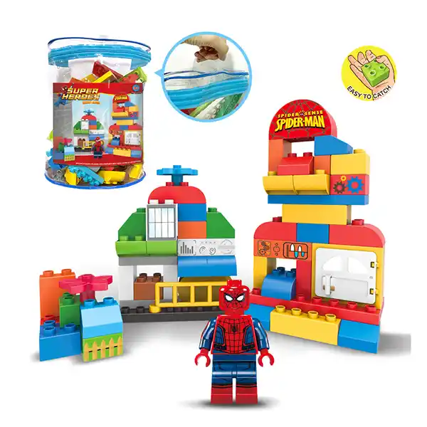 Набор конструктора с героями