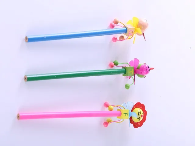 Cumpara  Accesorii de desen - Карандаш с деревянной фигуркой 29..