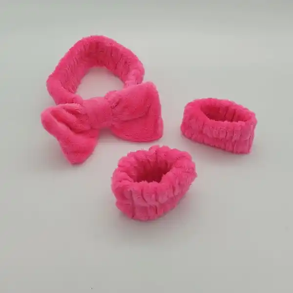 Cumpara  Cosmetica - Косметический набор (3 шт.) (01-10)..