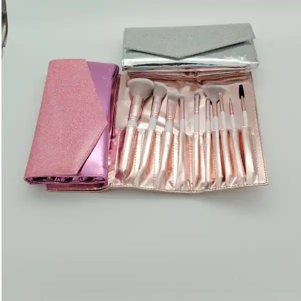 Set pensula pentru machiaj poseta argint  10 piese (01-06)