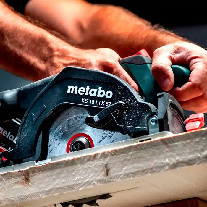 Аккумуляторная погружная пила METABO KS18 LTX 57 BL