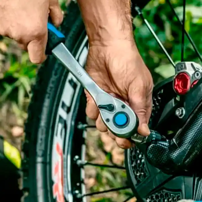 Set de capete tubulare si accesorii Hoegert HT1R444