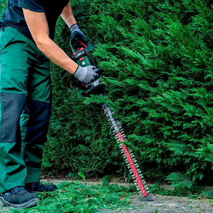 Mașină (Foarfece) de tuns gard viu cu acumulator Metabo HS 18 LTX BL 65 (601723850)