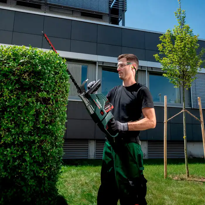 Mașină (Foarfece) de tuns gard viu cu acumulator Metabo HS 18 LTX BL 65 (601723850)