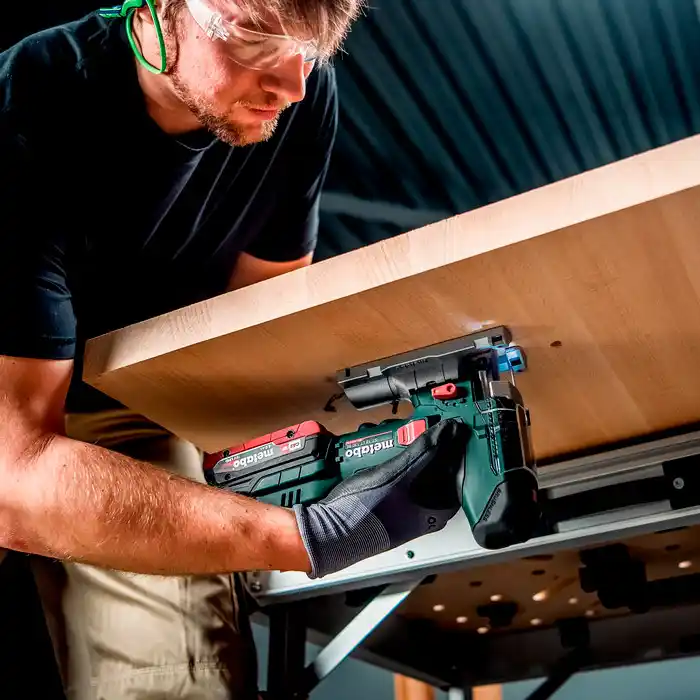 Ferăstrău cu acumulator Metabo ST 18 LT 130 BL (601054840)