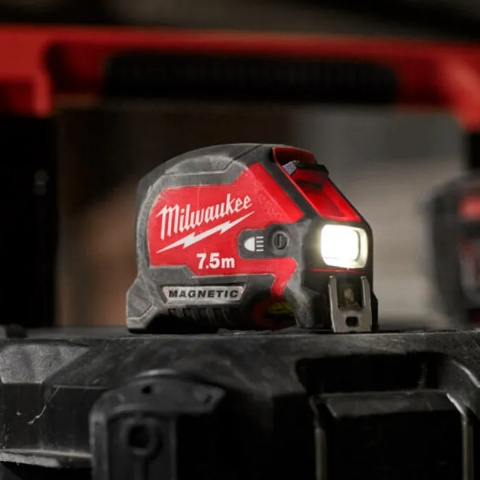 Ruleta cu LED magnetica Milwaukee (4932492469)
