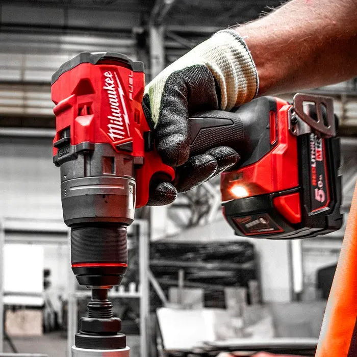 Masina de gaurit si insurubat cu impact Milwaukee M18 FPD3100P-502P (4933498240)