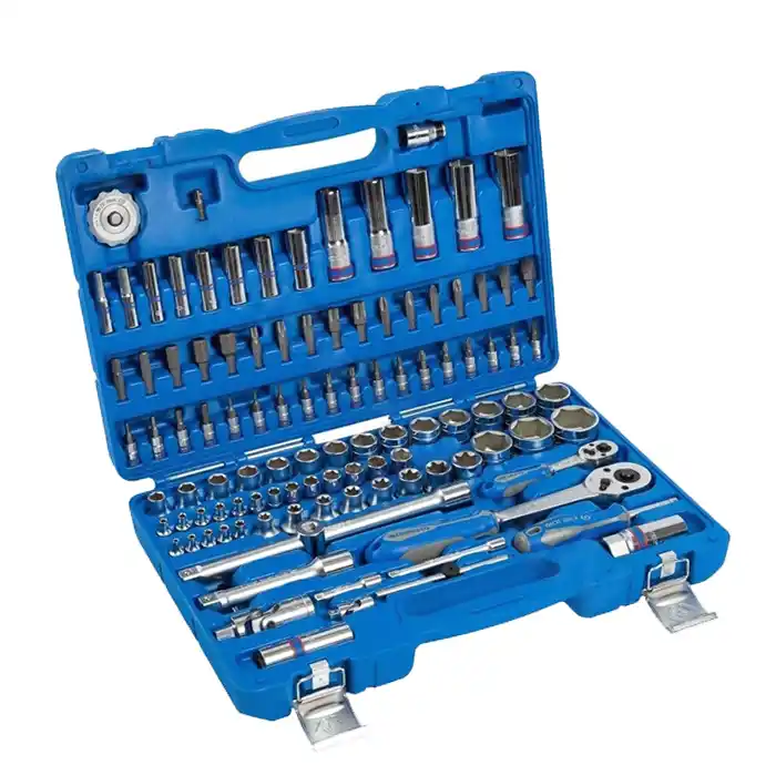 Набор головок и принадлежностей KIN..