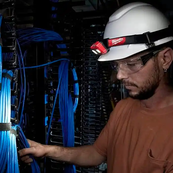 Фонарь налобный Milwaukee HL-SF 4933471388