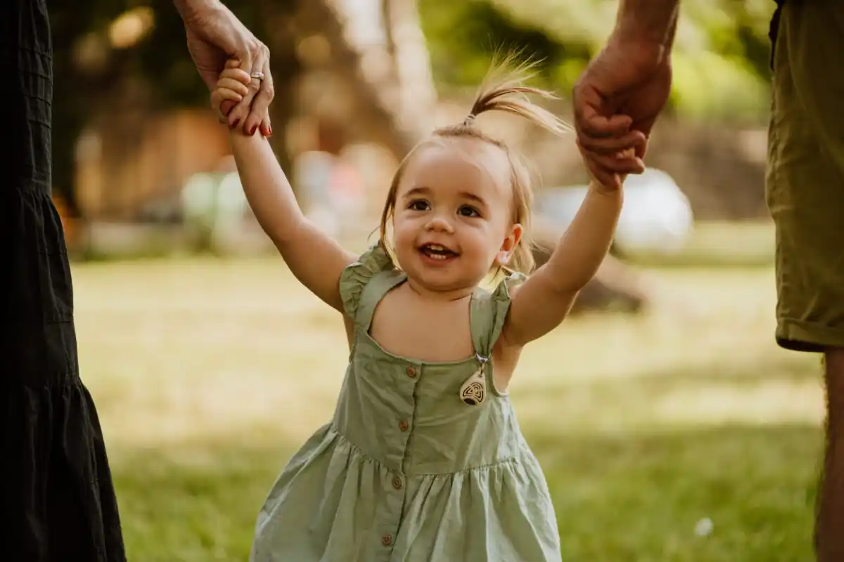 Dispozitiv repelent împotriva căpușelor și puricilor cu ultrasunet TICKLESS KID Orange