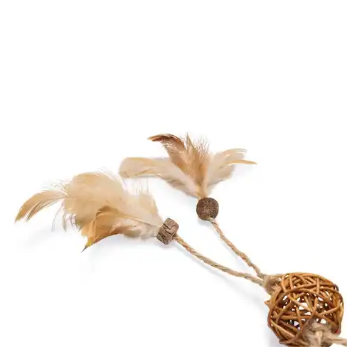 BEEZTEES jucărie pentru pisici Catnip Matatabi Ball with Feather TIPY