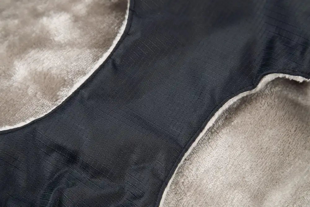 Beeztees Куртка SABY Red/Black 24