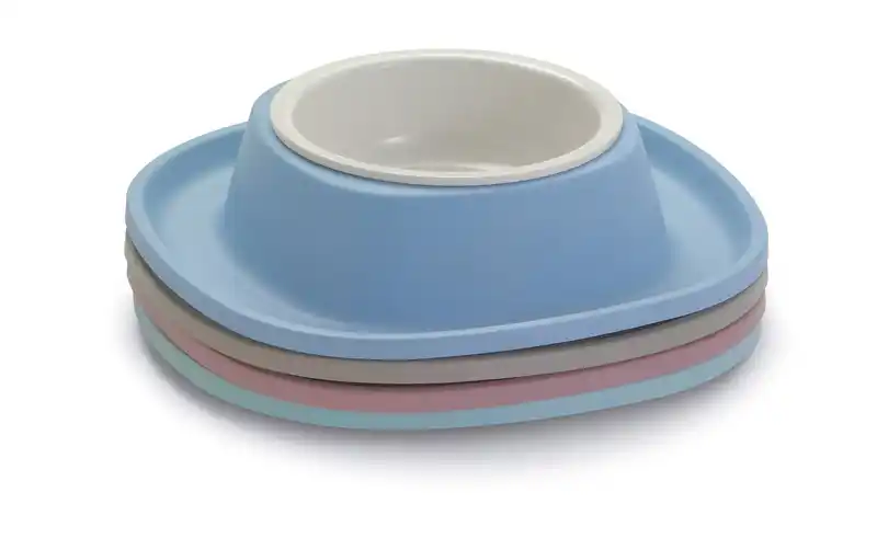 Миска пластик с резиновой основой 20х3,5см